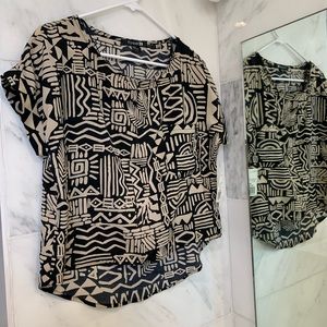 Black & White Aztec Crop Top Size M